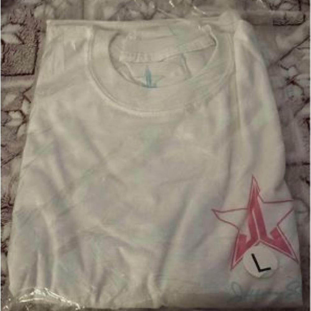 Brand New Still In Package JS Long Sleeve